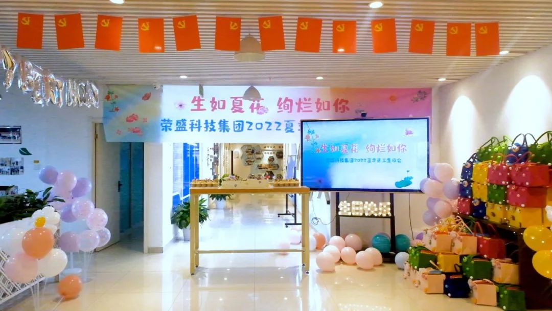 龍升集裝箱搬運小坦克定制