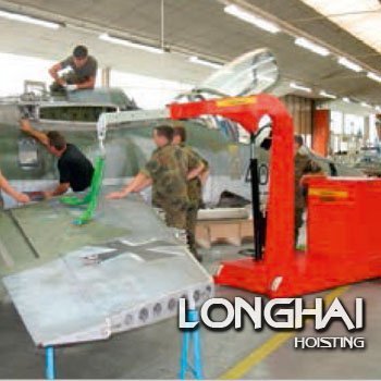 [案例]液壓小吊車輔助飛機(jī)維修